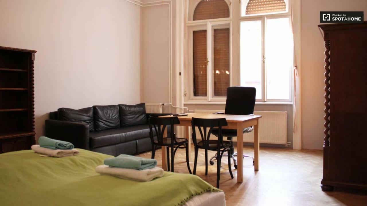 Dob15 Big Apartment Budapest Exterior foto